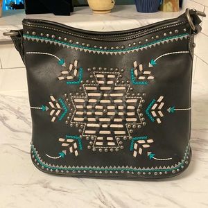 Southwest design MontanaWest shoulder bag with matching wallet; concealed-carry